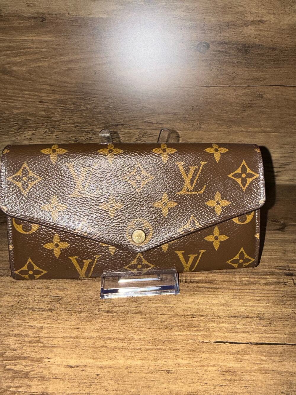 Louis Vuitton Monogram Sarah Wallet Rose Ballerine Pink Interior